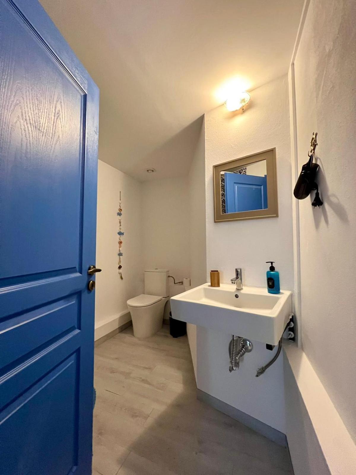 Mamma Mia Apartments Афины Экстерьер фото